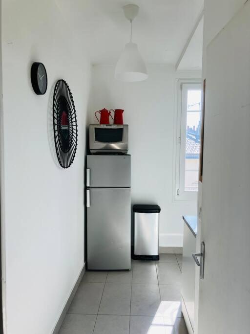 The Artist'S Apartment Near The Metro Saint-Denis  Exterior photo